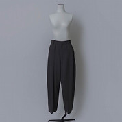 FRONT BACK TUCK PANTS