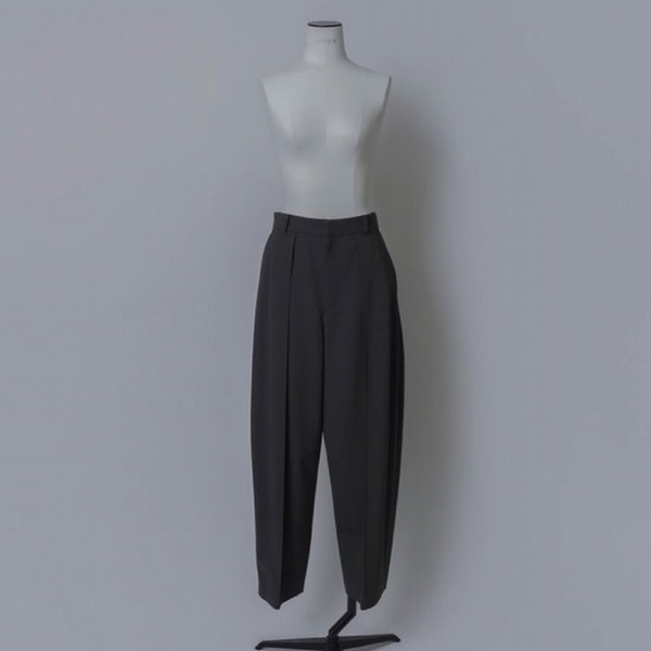 【上下セット購入割】TFW49 ACTIVE TUCK PANTS L.GREY FRONT BACK TUCK PANTS - ジェイアール名古屋タカシマヤオンライン