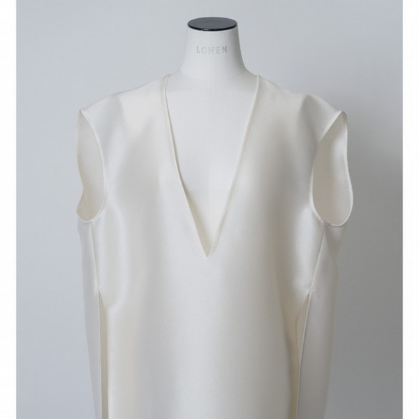 V NECK BLOUSE - ジェイアール名古屋タカシマヤオンラインショッピング