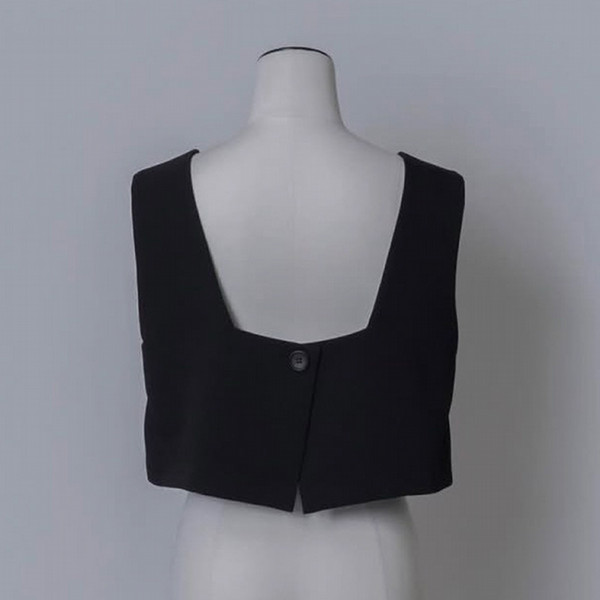 SQUARE NECK COMPACT TOPS - ジェイアール名古屋タカシマヤオンライン
